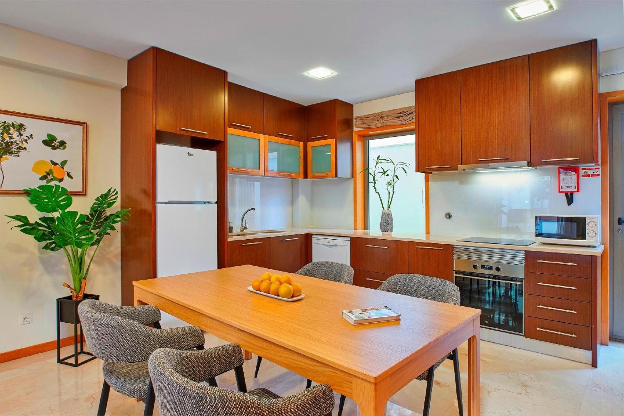 Beautiful Town Centre Townhouse With Shared Pool Βίλα Ταβίρα Εξωτερικό φωτογραφία